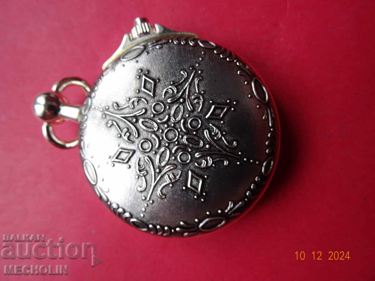 Delivery of THE HERITAGE COLLECTION POCKET WATCH 6 Delivery of THE HERITAGE COLLECTION POCKET WATCH 6