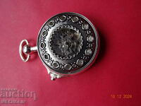 THE HERITAGE COLLECTION POCKET WATCH 6