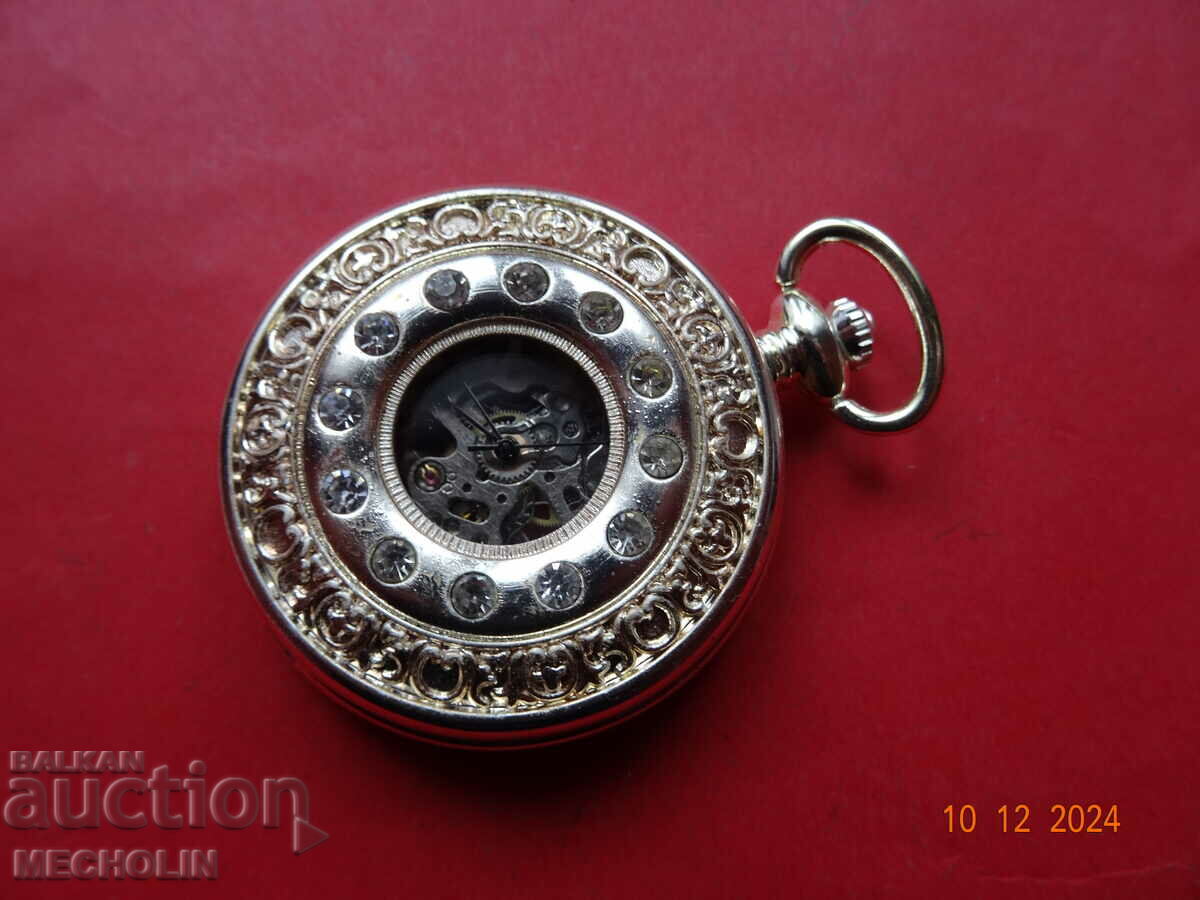 Auction  THE HERITAGE COLLECTION POCKET WATCH 7