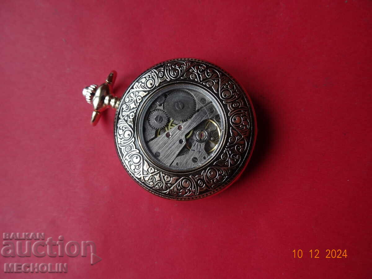Delivery of THE HERITAGE COLLECTION POCKET WATCH 8 Delivery of THE HERITAGE COLLECTION POCKET WATCH 8