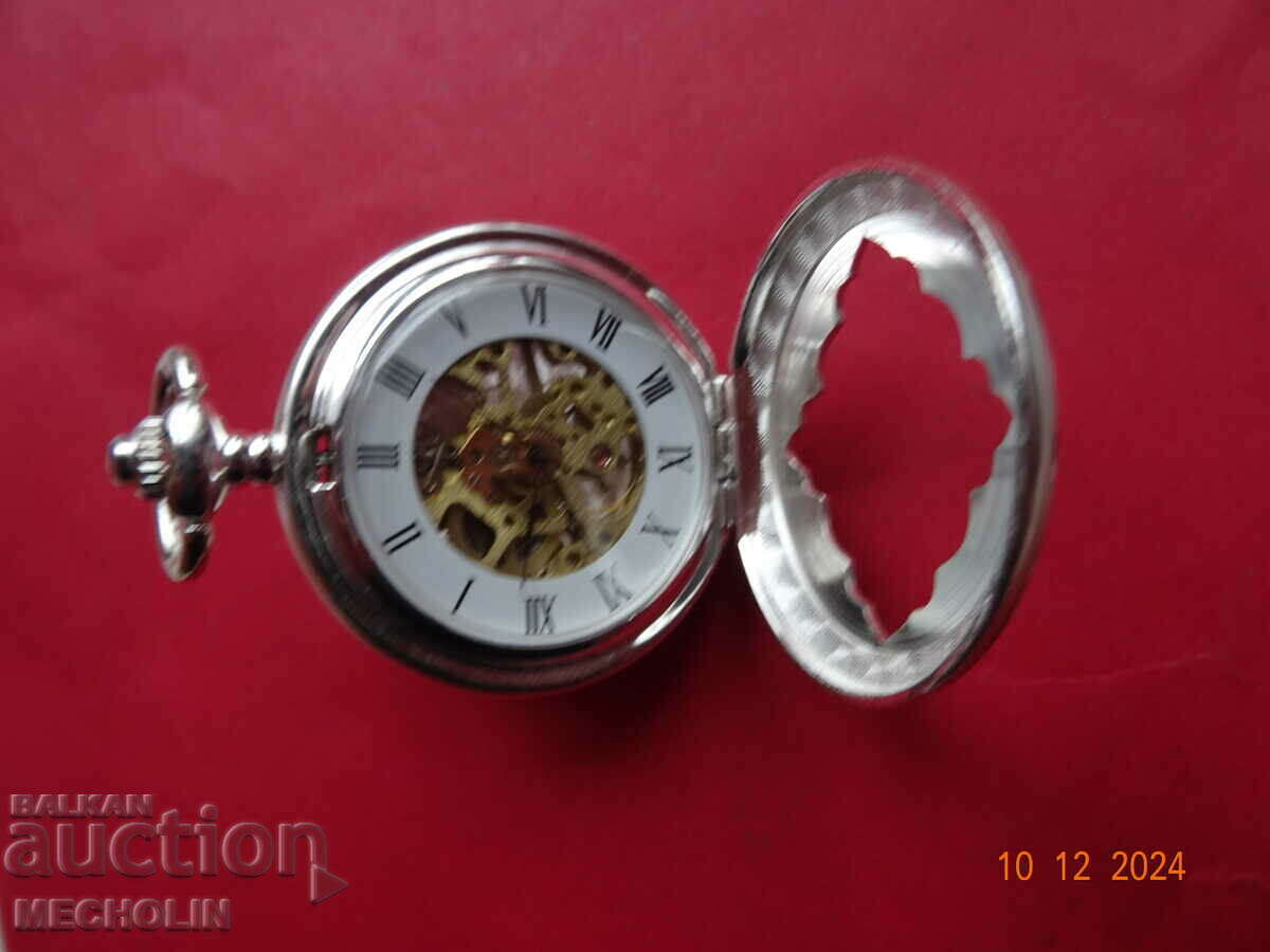 THE HERITAGE COLLECTION POCKET WATCH 9 - 6 THE HERITAGE COLLECTION POCKET WATCH 9 - 6