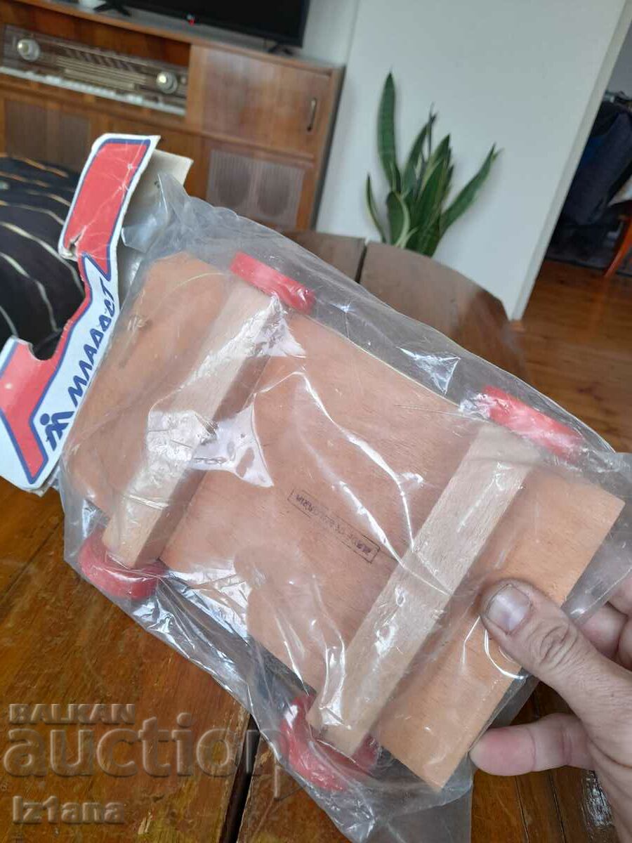 Auction  Old children's wooden constructor