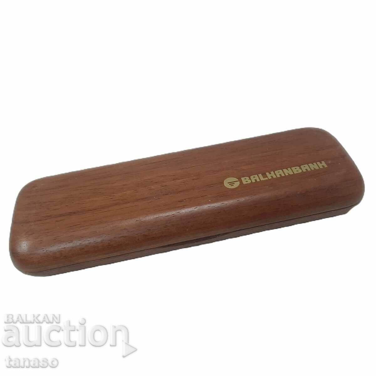 Delivery of Old advertising pen with case, Balkanbank(1.4) Delivery of Old advertising pen with case, Balkanbank(1.4)