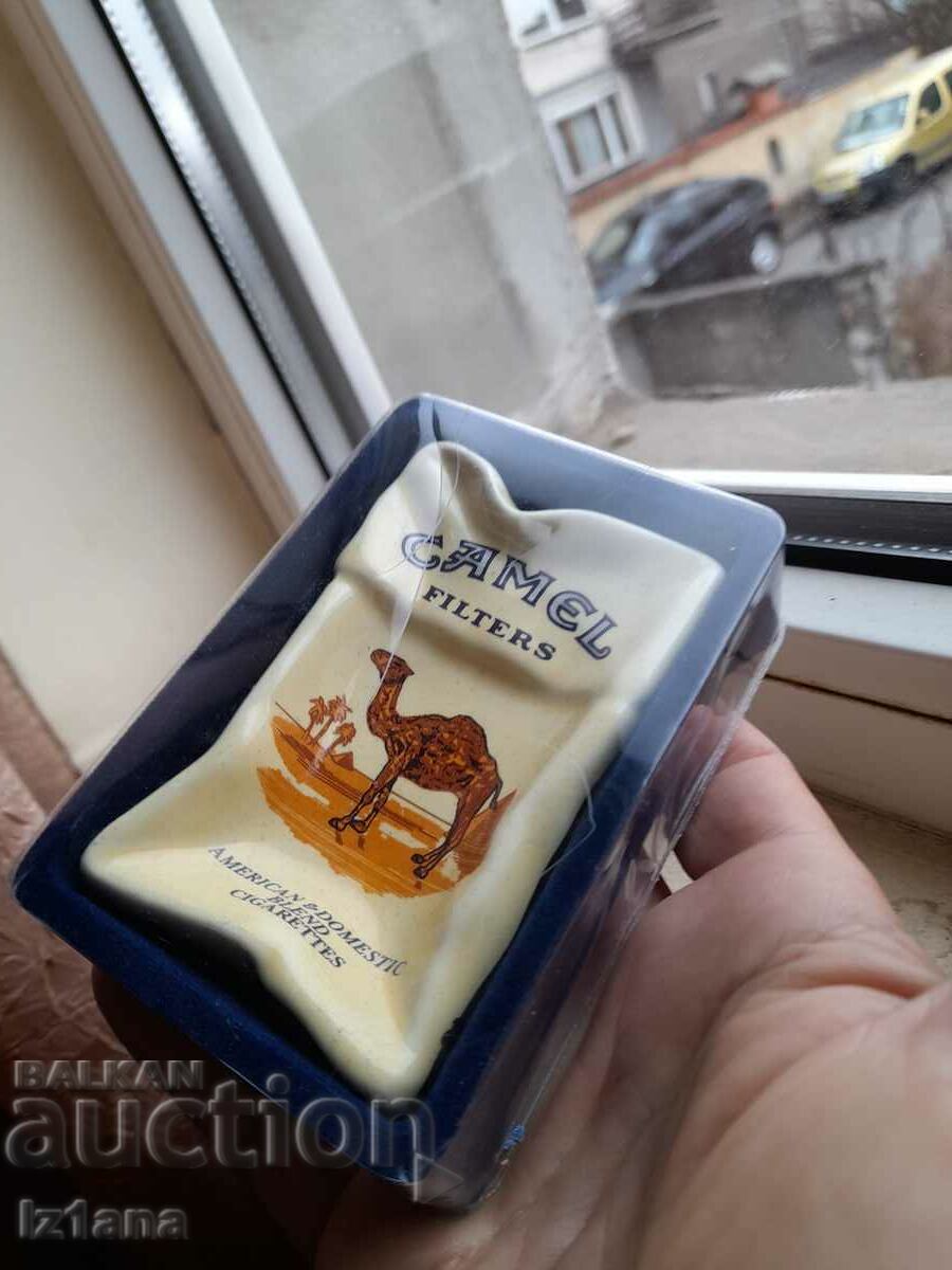 Old Camel ashtray - 6 Old Camel ashtray - 6