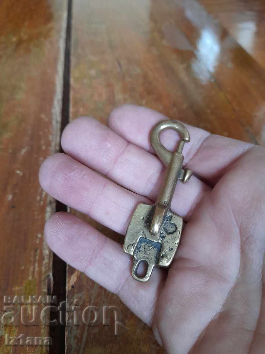 Auction Old Panaka key chain Auction Old Panaka key chain