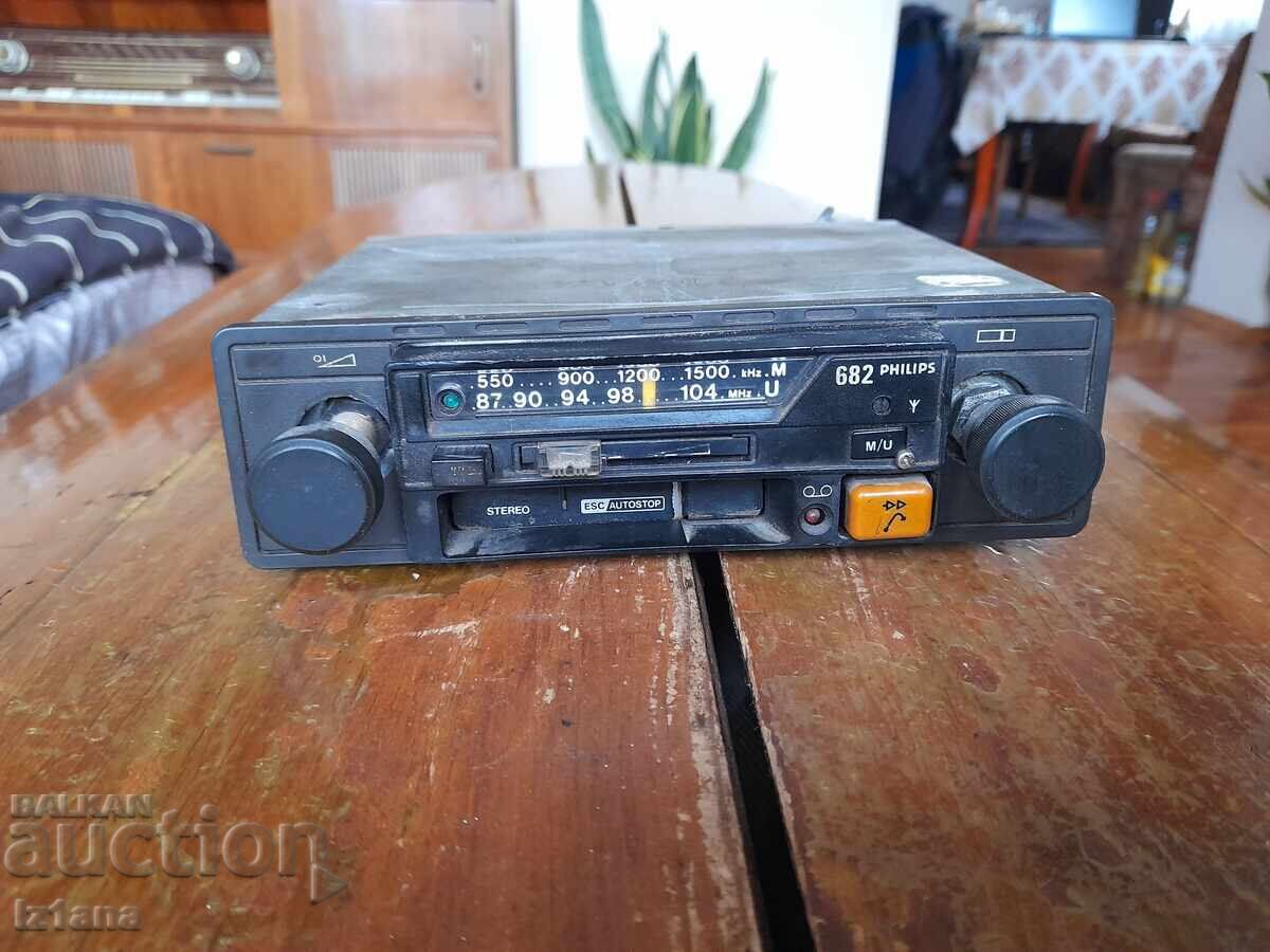 Old Philips 682 car radio cassette player