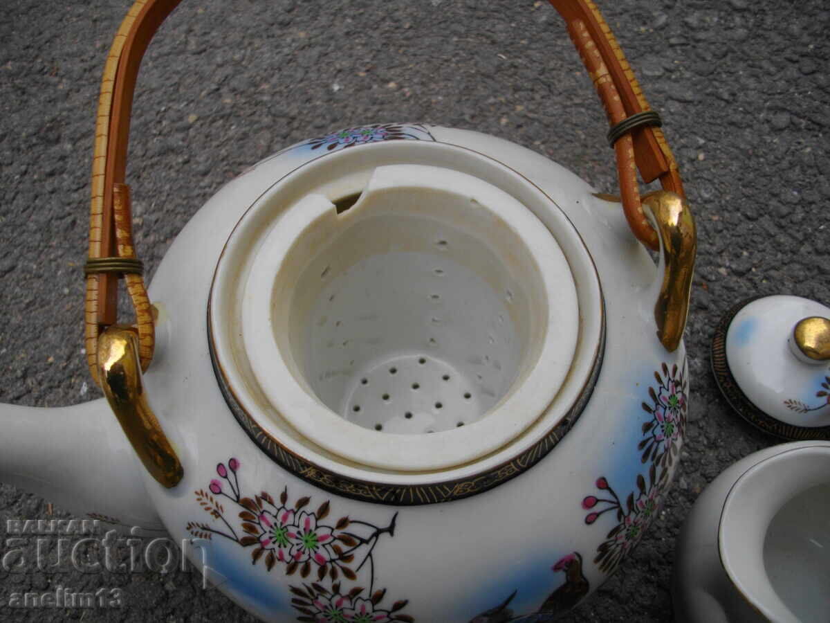 LOT OF FINE PORCELAIN FOR TEA OR COFFEE WITH GEISHA HOLOGRAM - 7