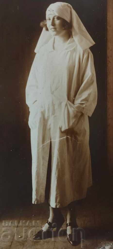 . SAMARITAN RED CROSS PHOTOGRAPH KINGDOM OF BULGARIA with price 9.00 BGN | € 4.60