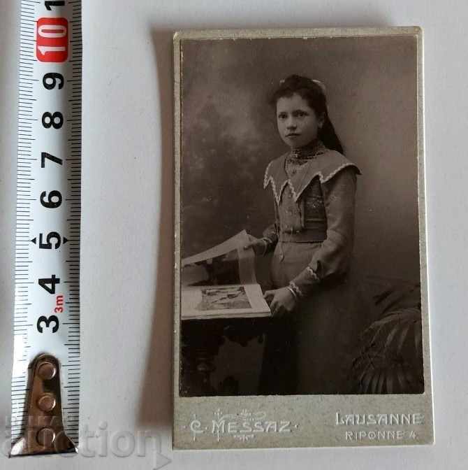 . FOTOGRAFIE VECHIE DE LA SĂRÂȚIUL SECOLULUI 19 PORTRET CARTON cu preț 17.00 BGN | € 8.69 . FOTOGRAFIE VECHIE DE LA SĂRÂȚIUL SECOLULUI 19 PORTRET CARTON cu preț 17.00 BGN | € 8.69