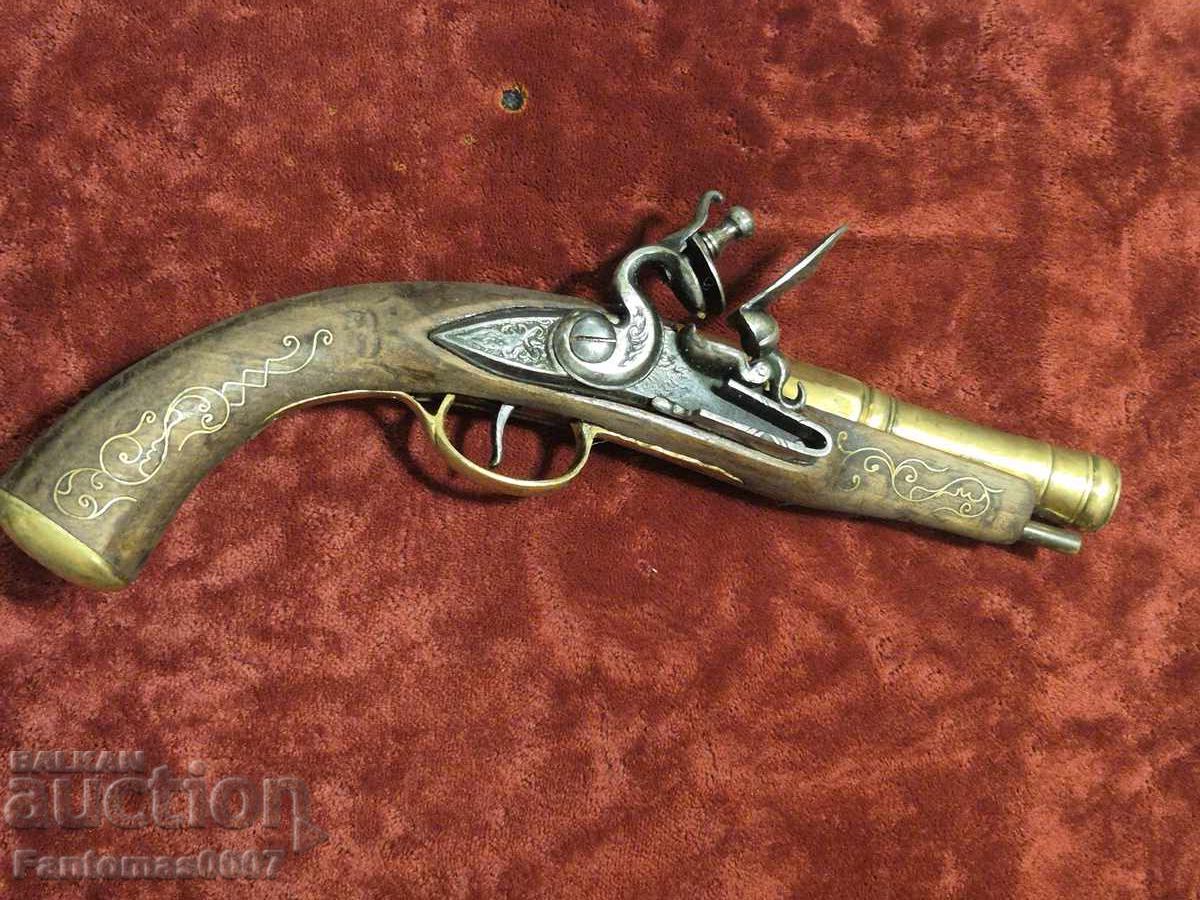 Flintlock gun