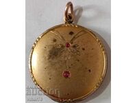 OLD PHOTO LOCKET.