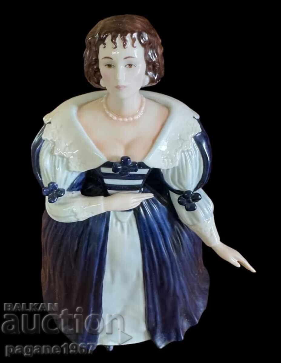 Auction Porcelain figure - Franklin Auction Porcelain figure - Franklin