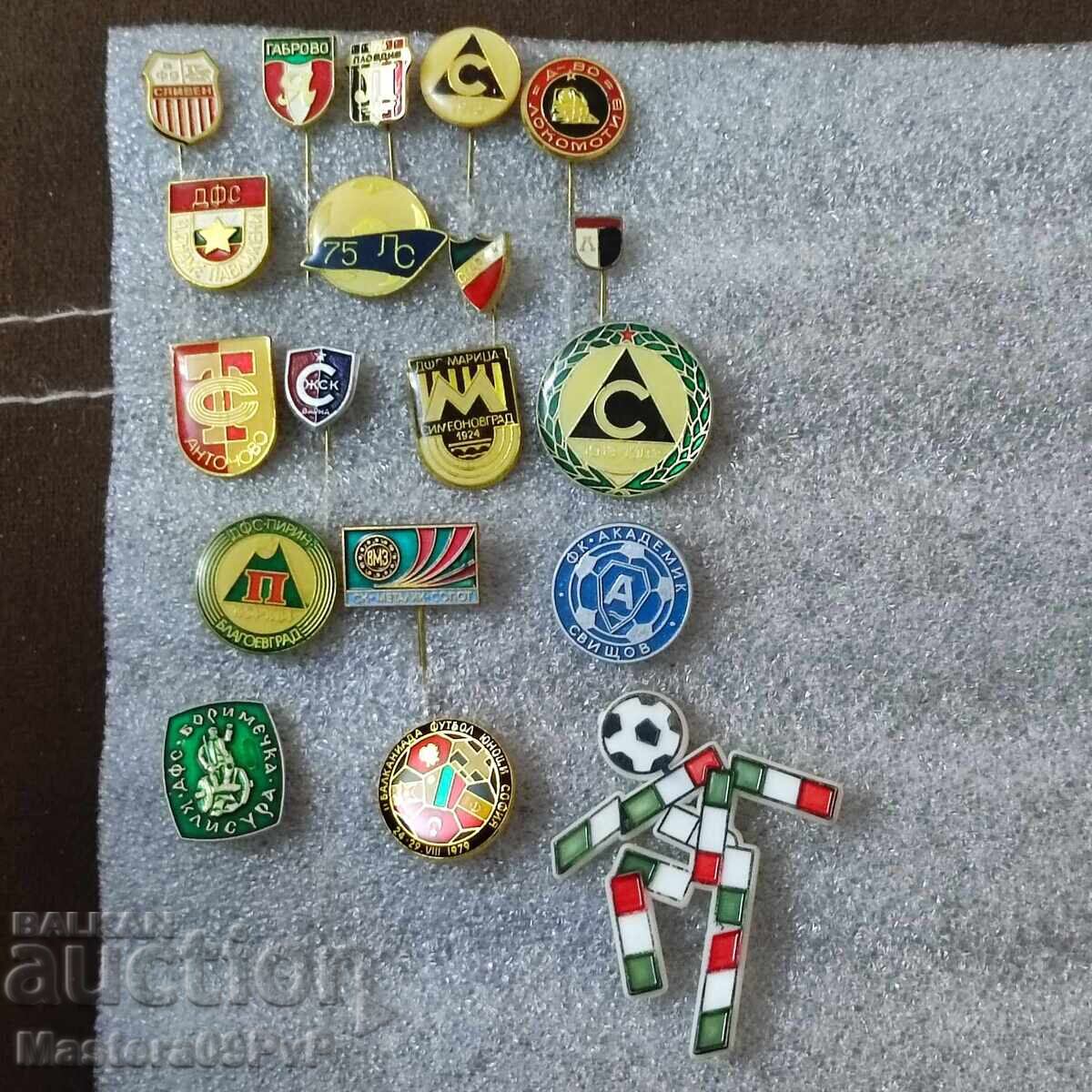 Collection of badges - football