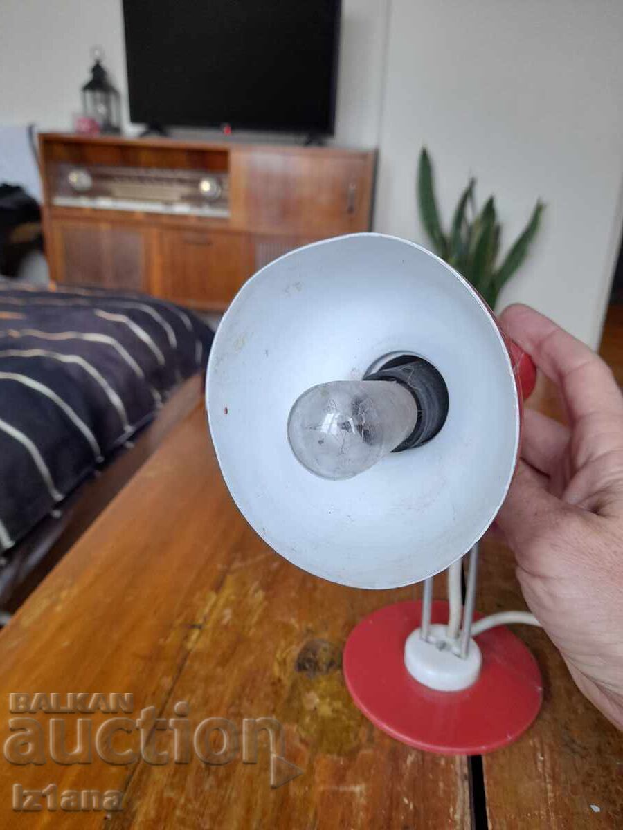 Παλιά νυχτερινή λάμπα με τιμή 27.00 BGN | € 13.80