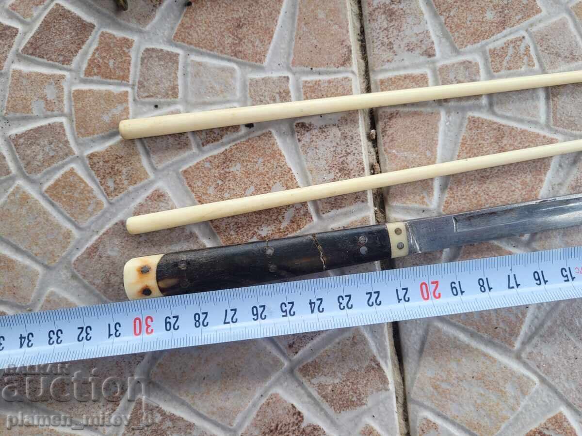 Livrarea Cuțit, pumnal, pumnal Livrarea Cuțit, pumnal, pumnal