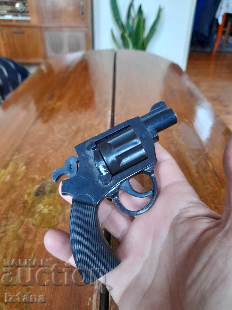 Auction An old children's gun Auction An old children's gun