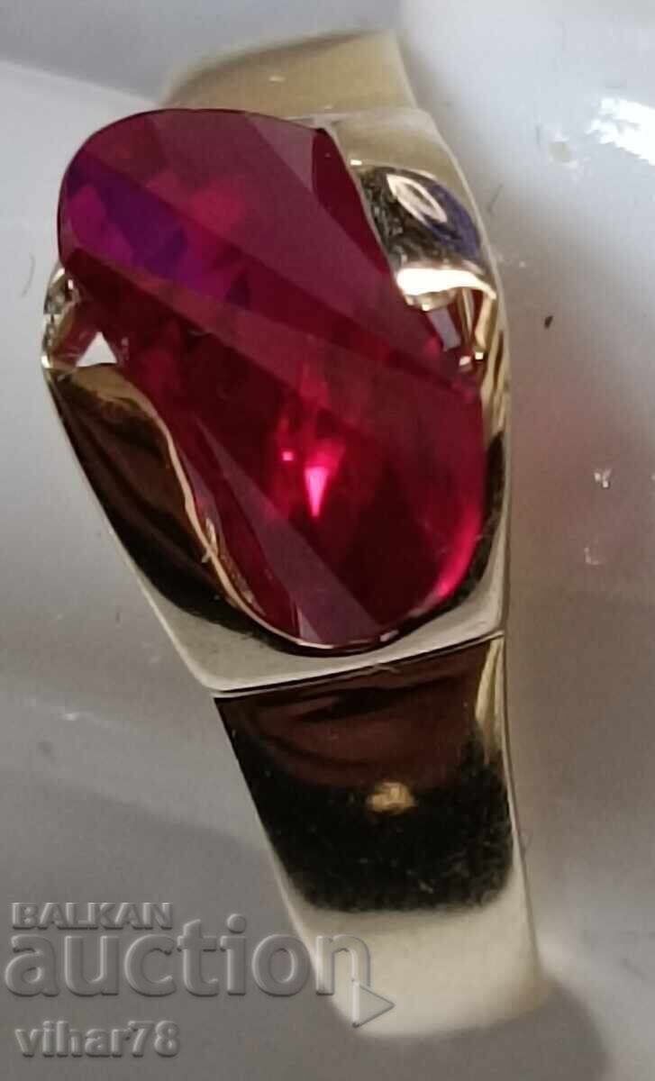 14k gold ring with price 579.99 BGN | € 296.54 14k gold ring with price 579.99 BGN | € 296.54