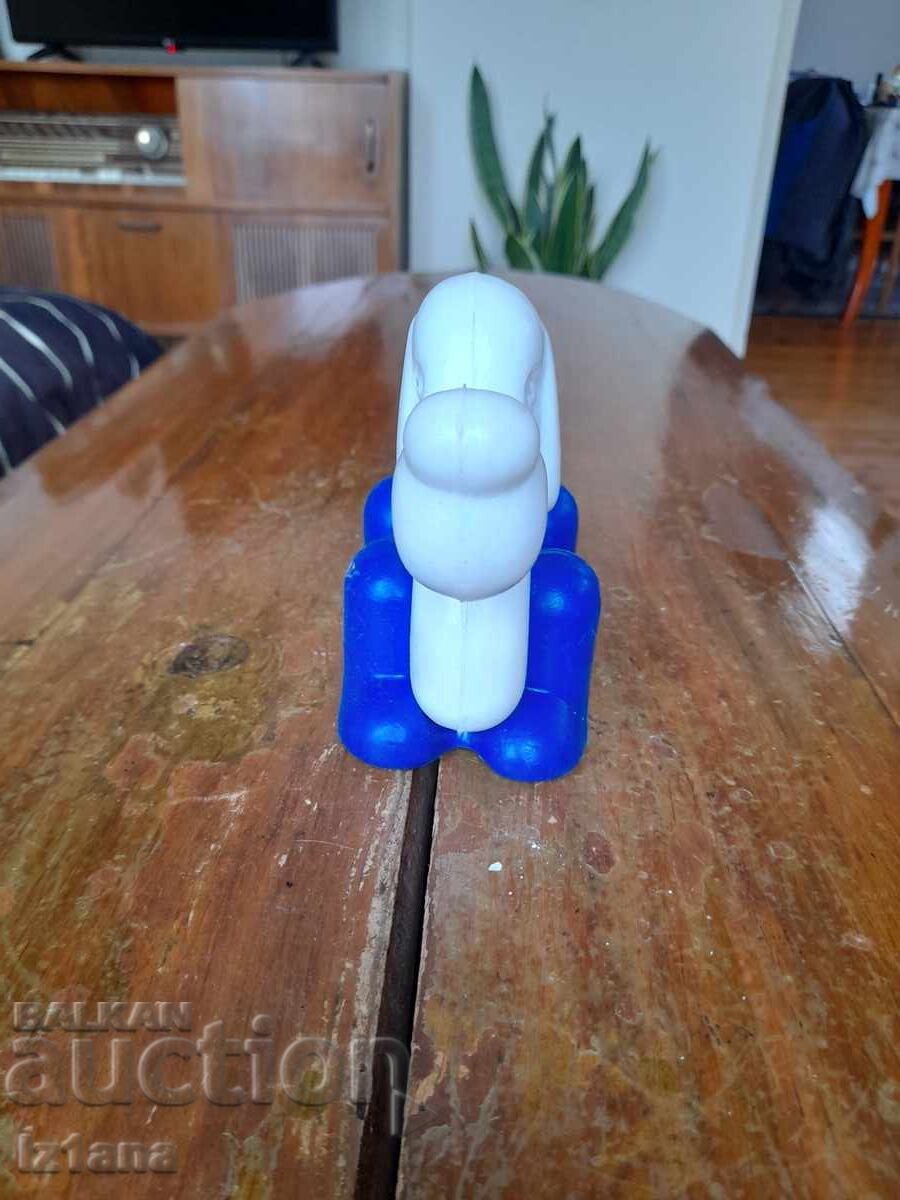 Παλιό παιχνίδι, σκύλος με τιμή 22.00 BGN | € 11.25 Παλιό παιχνίδι, σκύλος με τιμή 22.00 BGN | € 11.25