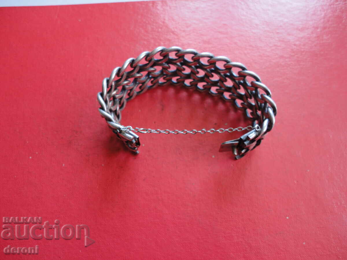 Auction  Awesome metal rocker art bracelet