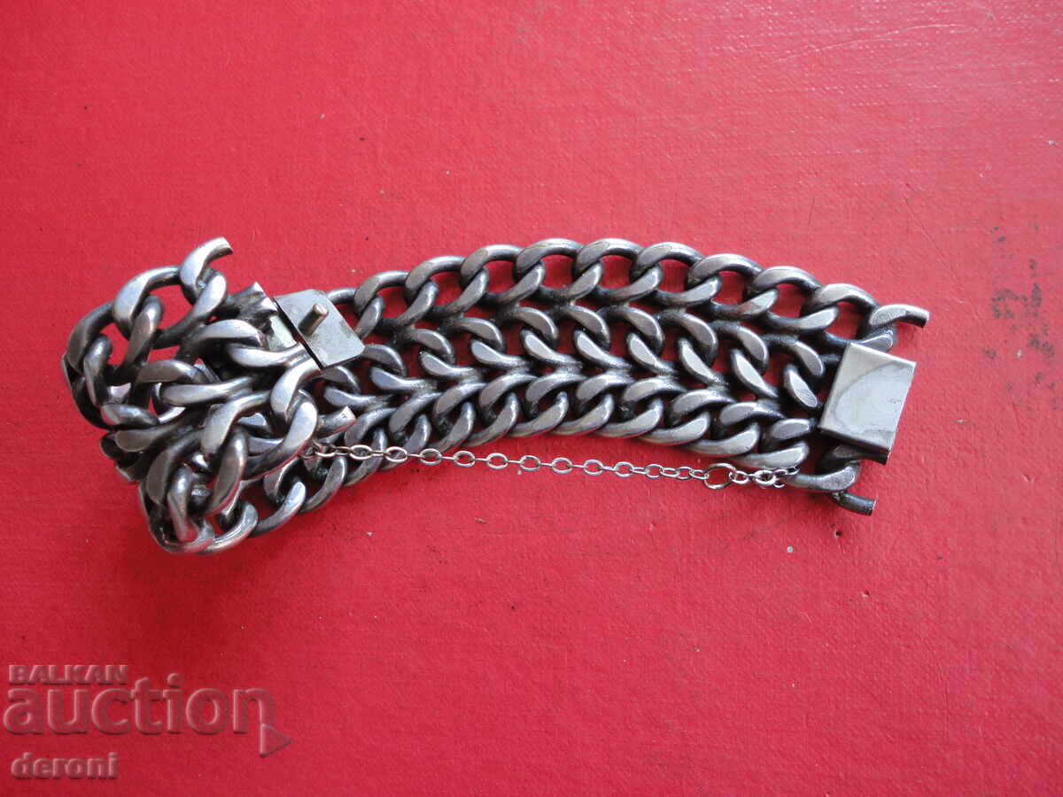 Delivery of Awesome metal rocker art bracelet