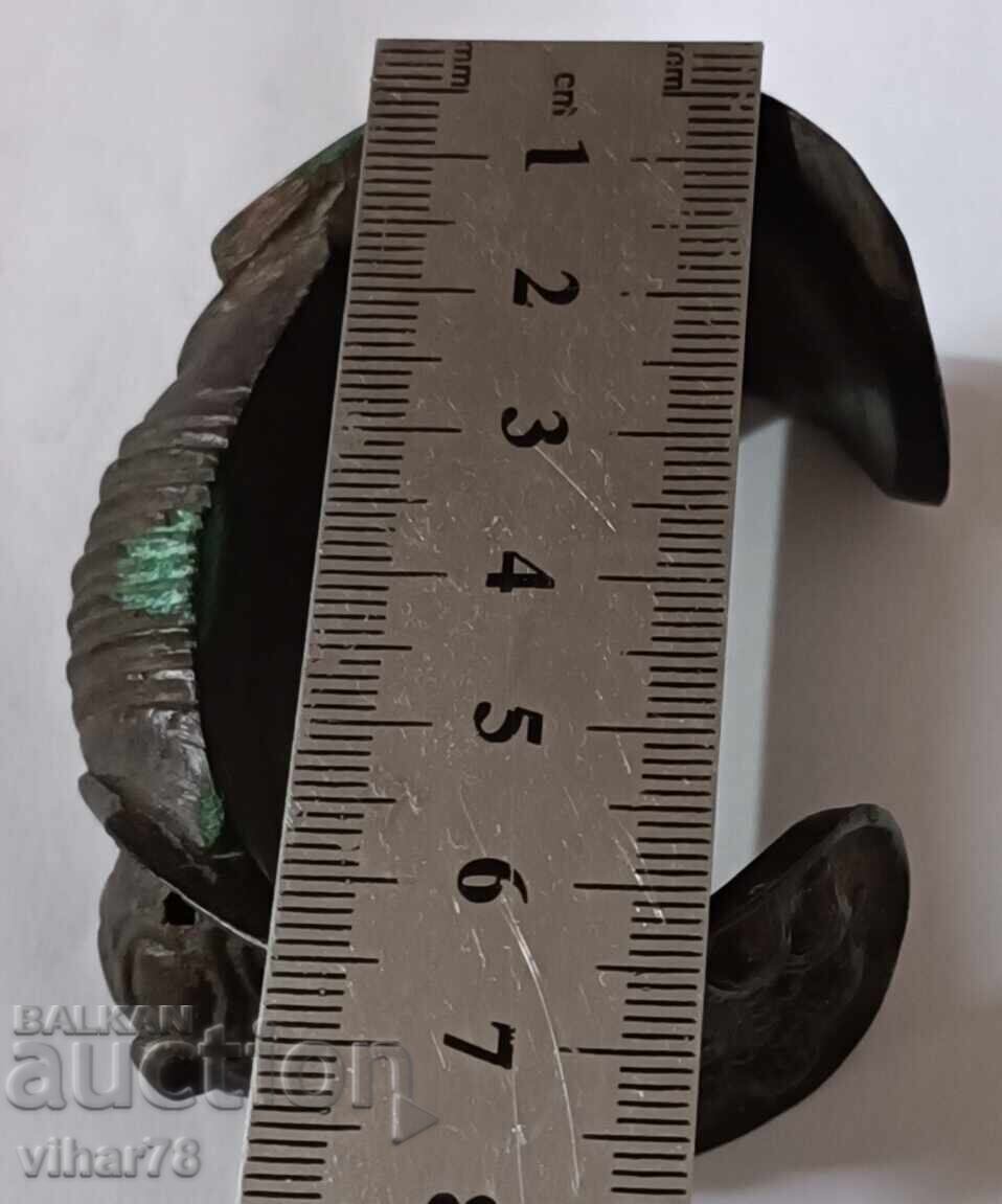 Old bracelet slingshot - 6