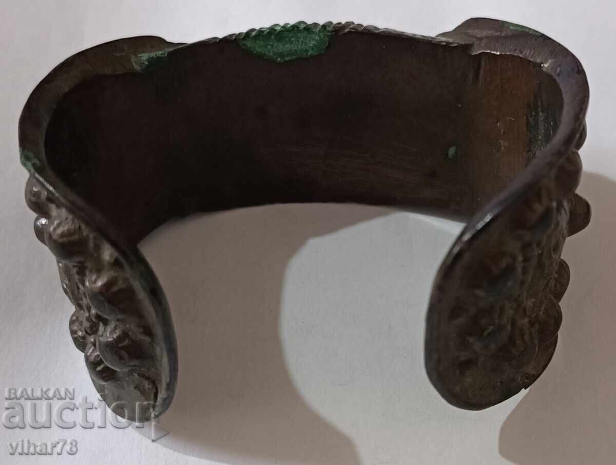 Old bracelet slingshot - 7