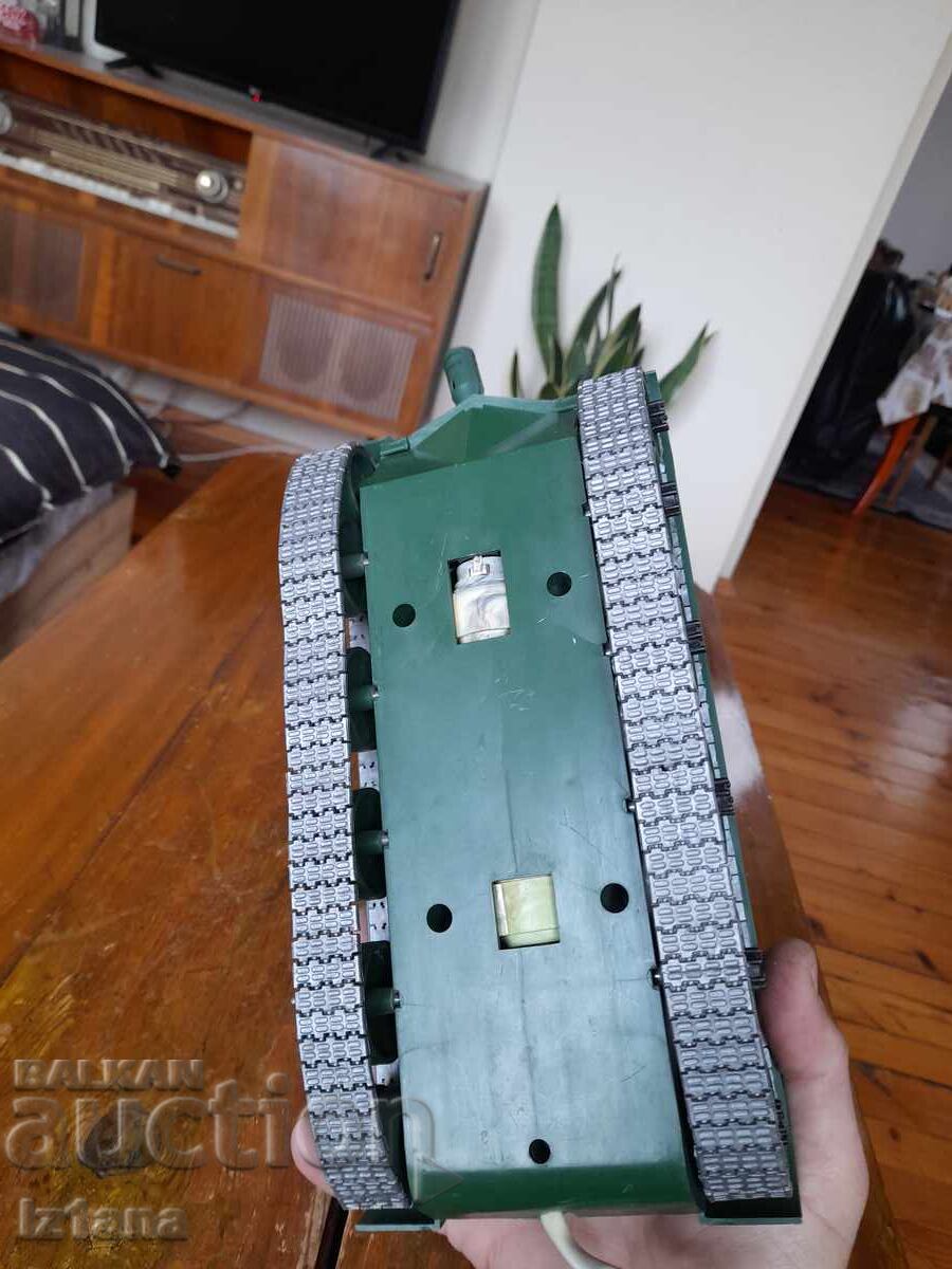 Παλιά δεξαμενή παιδικών παιχνιδιών - 6 Παλιά δεξαμενή παιδικών παιχνιδιών - 6