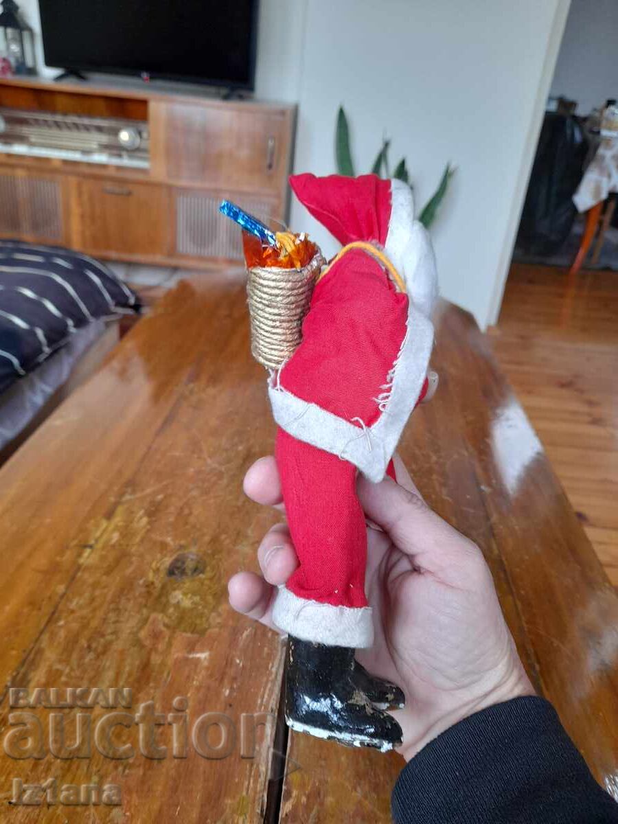 Old Santa Claus with price 32.00 BGN | € 16.36