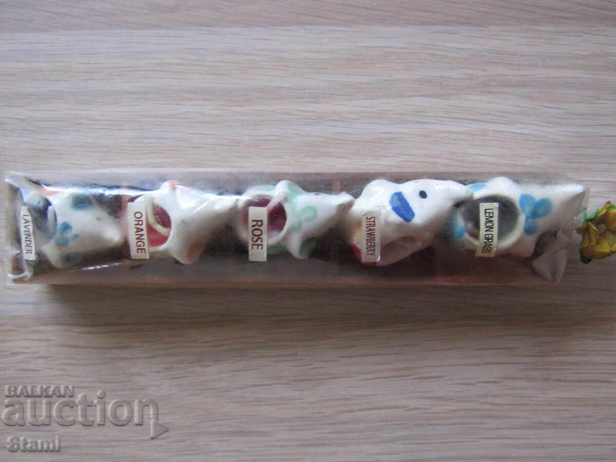 5 small scented candles, India 5 small scented candles, India