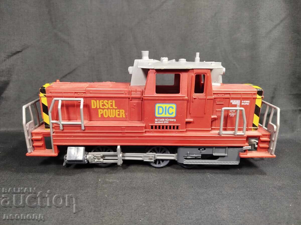 LOCOMOTIVA VECHIA RETRO DE JUCARIE PLASTIC NEW RAY 1/32