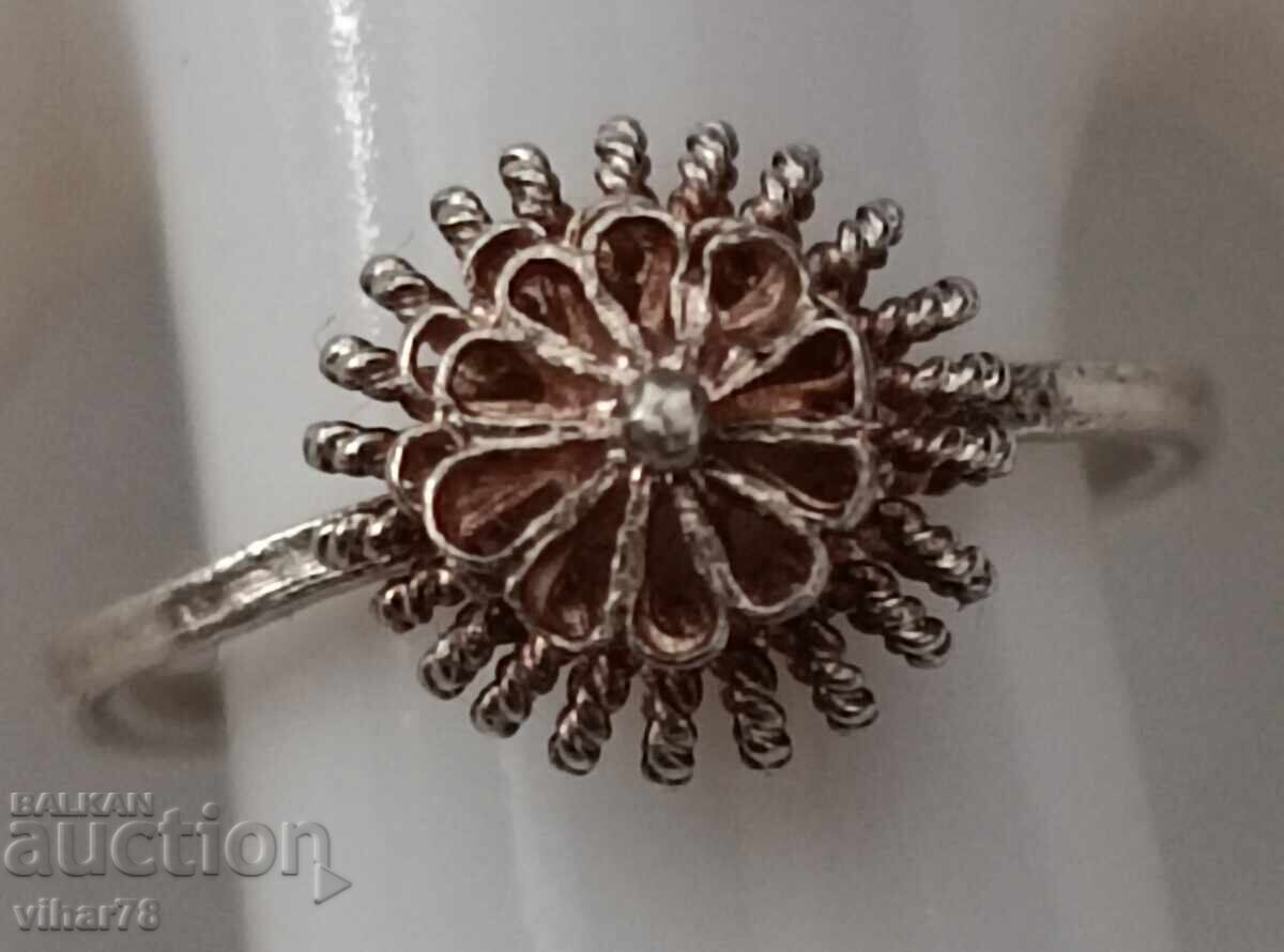 Auction  Silver ring