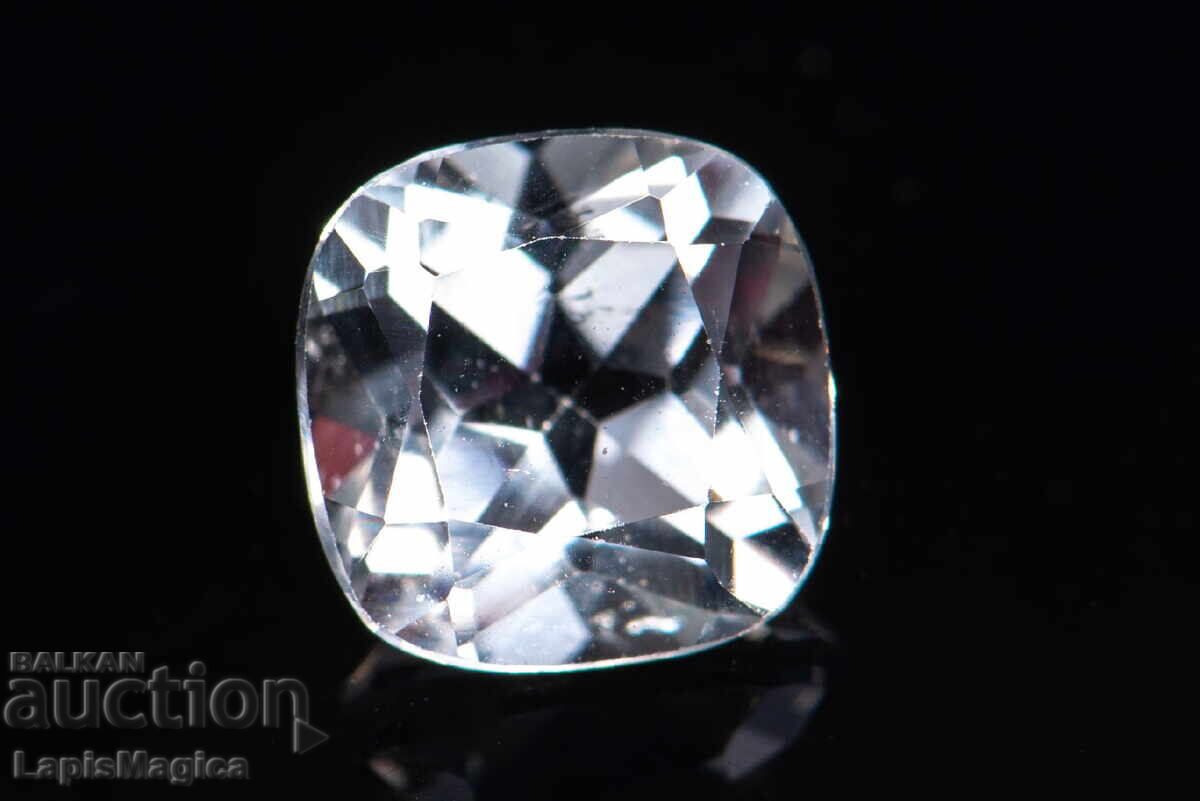 Бял топаз 1.98ct 7mm cushion шлифовка #3