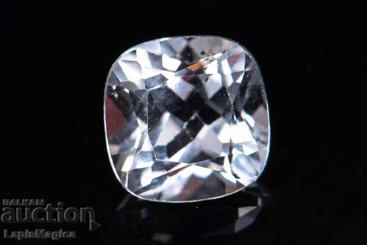 Topaz alb 1,88ct 7mm tăiat pernă #10