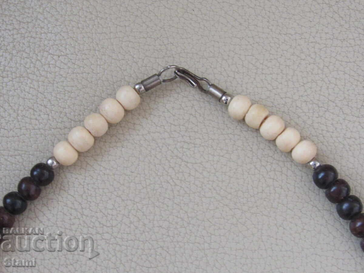 Auction Traditional Indian necklace - combination of sand beads Auction Traditional Indian necklace - combination of sand beads