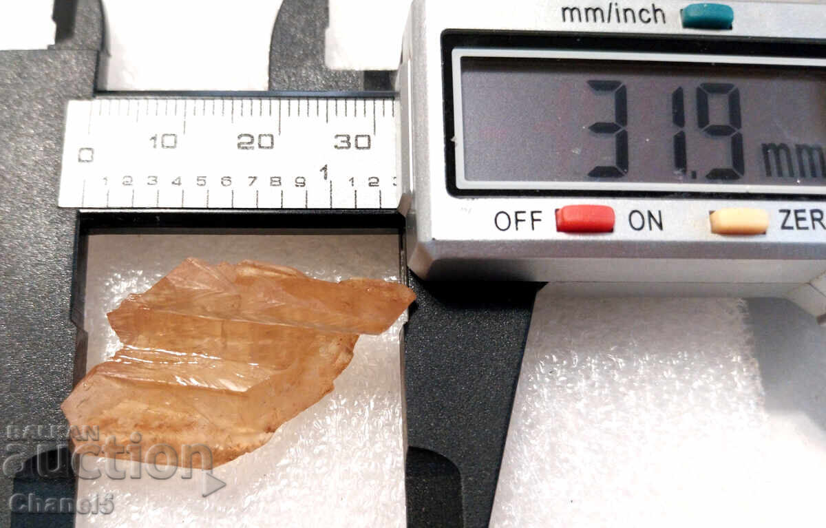 Auction  NATURAL GOLDEN CALCITE - (86)