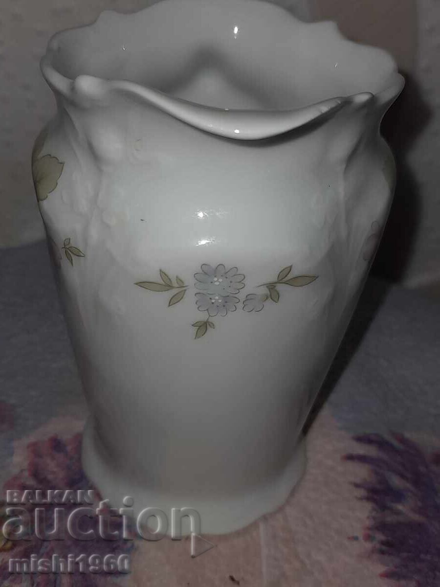 Auction  Porcelain latiere