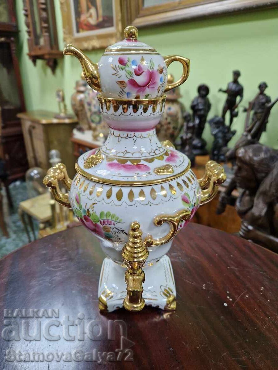 Rare antique Russian porcelain samovar Gzhel with price 298.00 BGN | € 152.36 Rare antique Russian porcelain samovar Gzhel with price 298.00 BGN | € 152.36