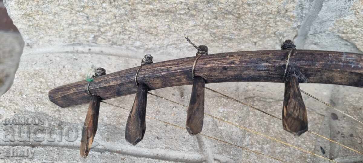 Old African musical instrument - 7