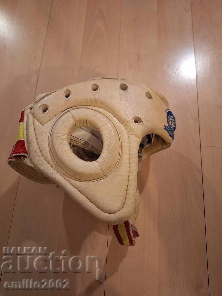 Auction Protective leather boxing helmet sparring retro Auction Protective leather boxing helmet sparring retro