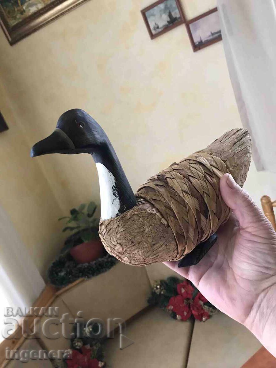 FIGURE WOOD PLASTIC BRAIDED DUCK DUCK BEAUTY - 5