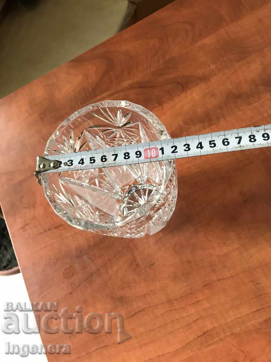Auction CRYSTAL GLASS VASE RELIEF SOLID Auction CRYSTAL GLASS VASE RELIEF SOLID