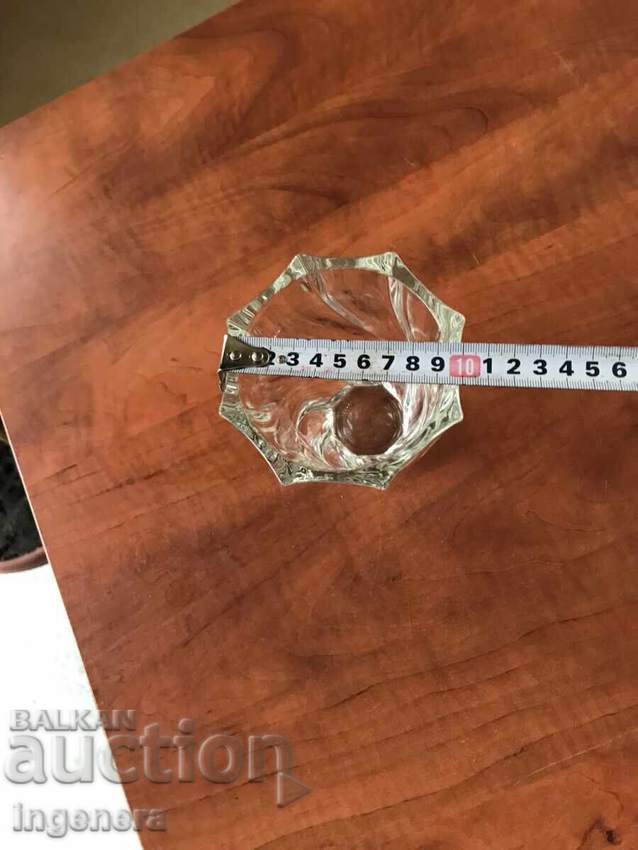 Delivery of SOLID EMBOSSED GLASS VASE Delivery of SOLID EMBOSSED GLASS VASE