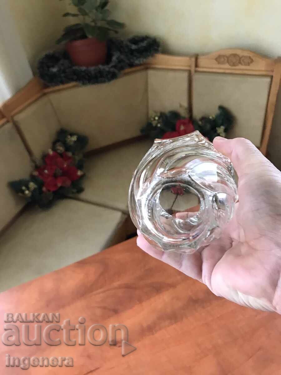 SOLID EMBOSSED GLASS VASE - 5 SOLID EMBOSSED GLASS VASE - 5