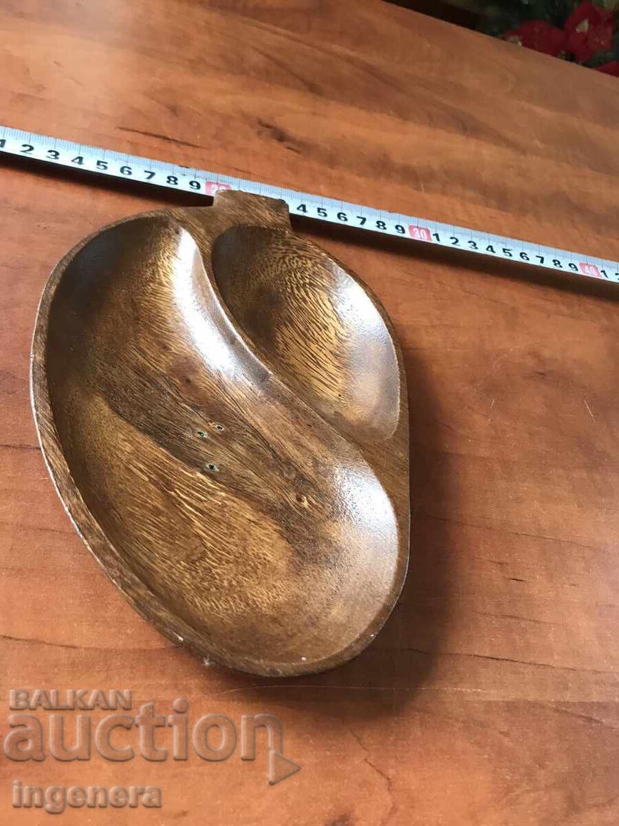 Auction DOUBLE-NEST WOOD NUTS CUP Auction DOUBLE-NEST WOOD NUTS CUP