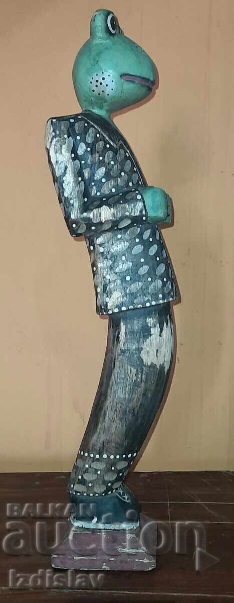 Wooden frog figurine. - 7 Wooden frog figurine. - 7