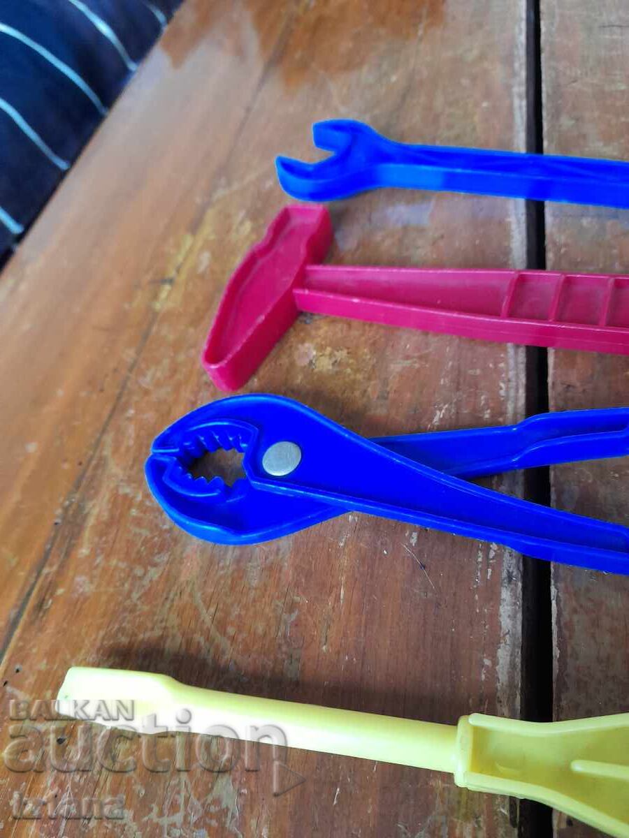 Auction Old Children's Instruments Auction Old Children's Instruments