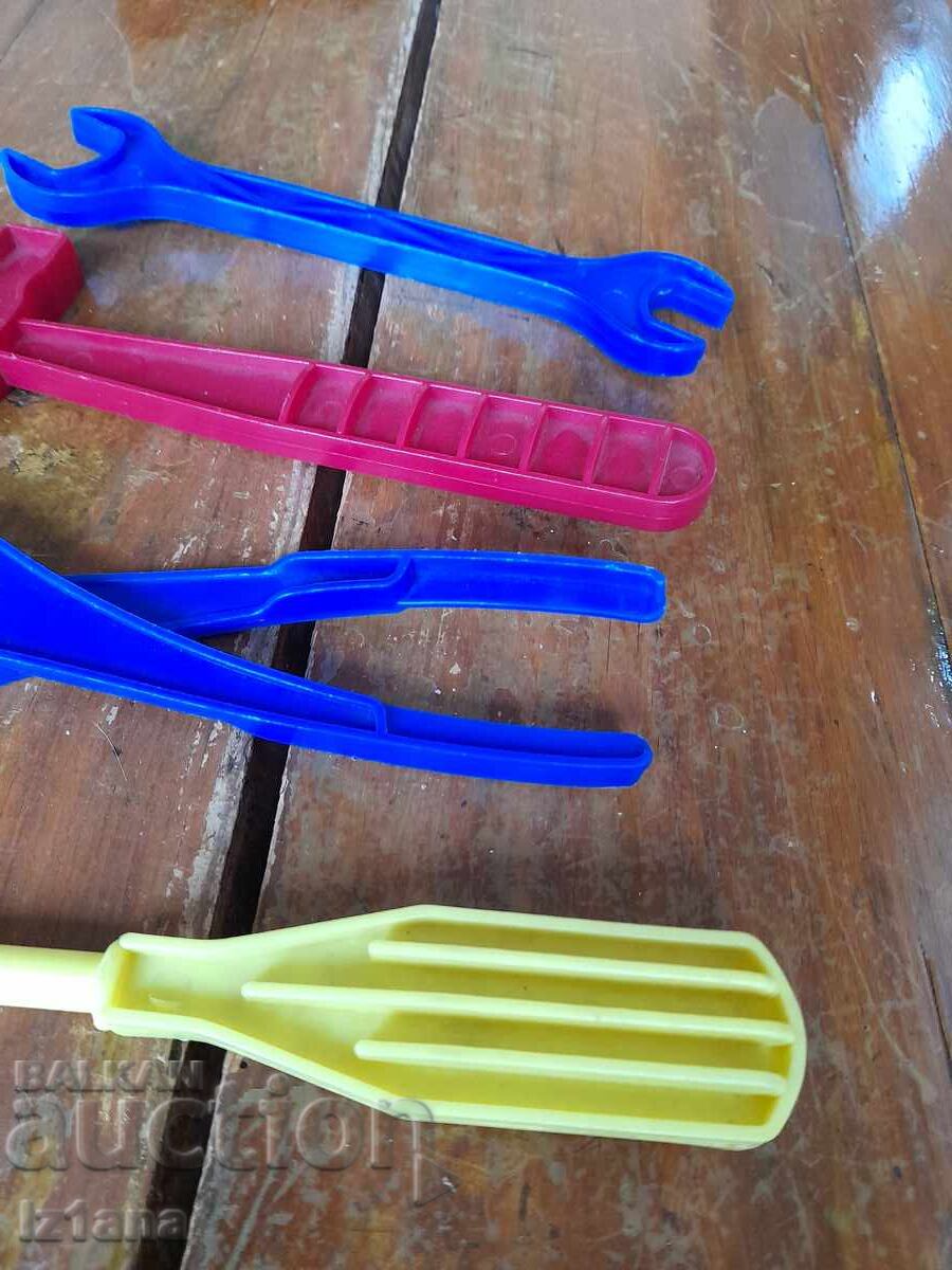 Delivery of Old Children's Instruments Delivery of Old Children's Instruments