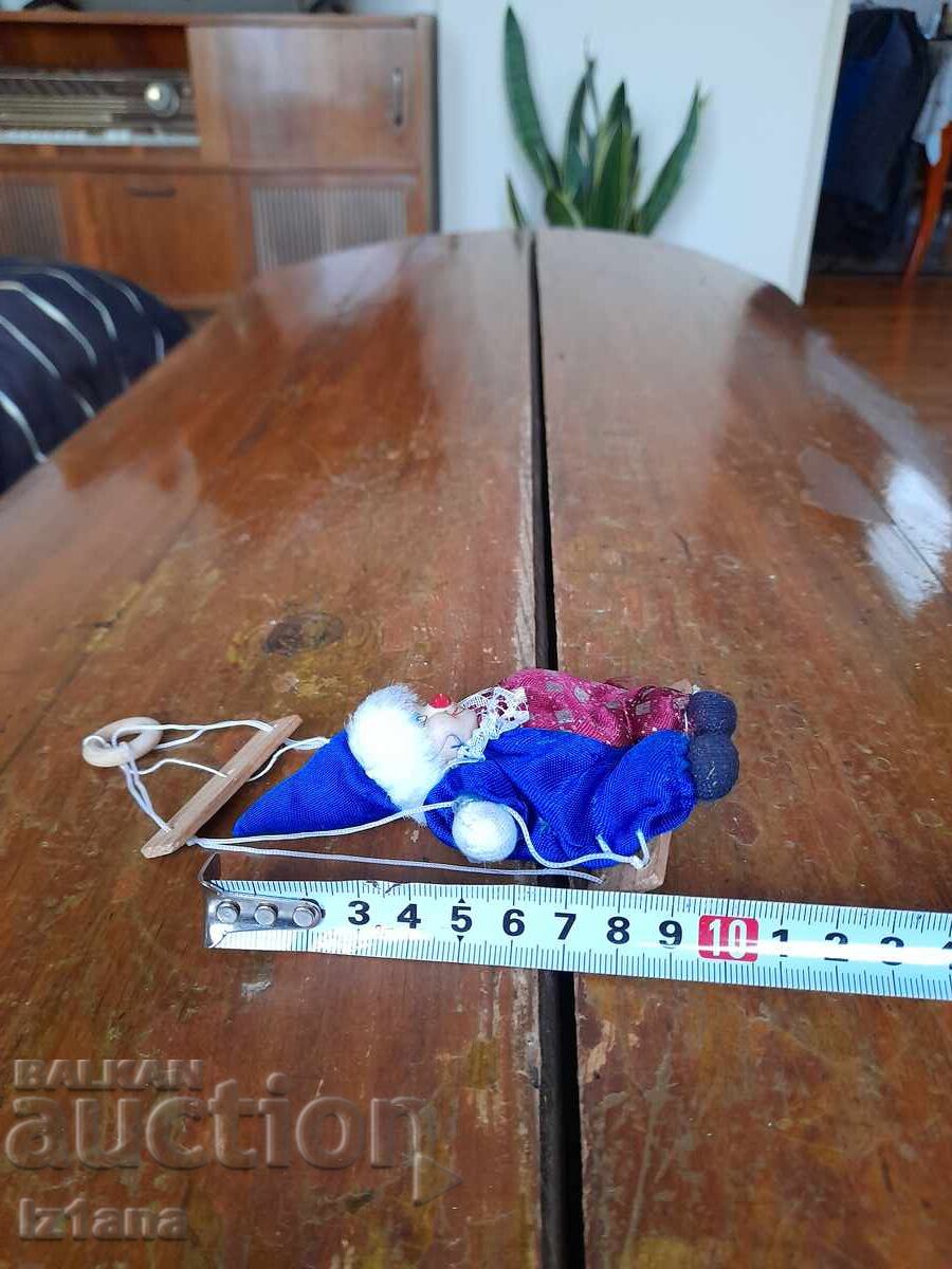 Delivery of Old doll, clown Delivery of Old doll, clown