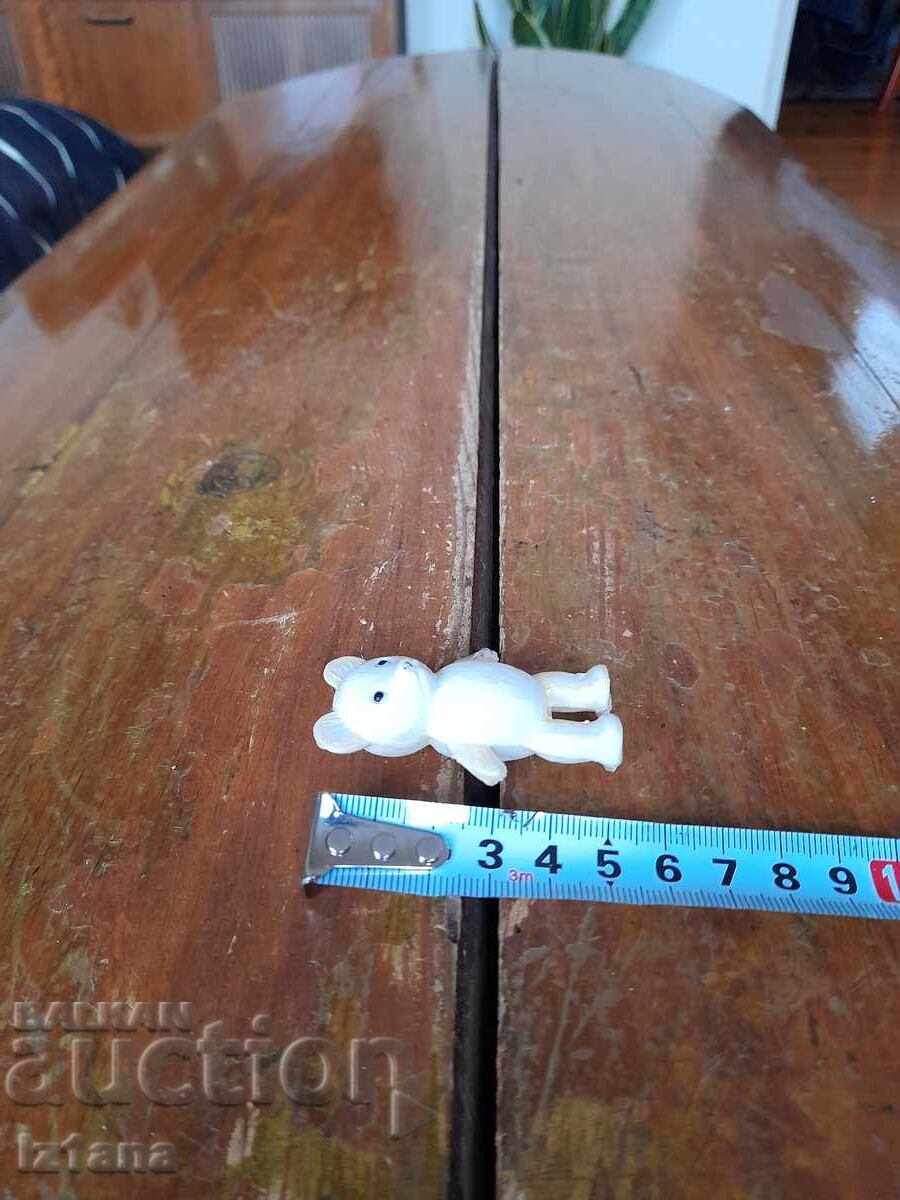 Delivery of Old figurine, toy Teddy bear Delivery of Old figurine, toy Teddy bear