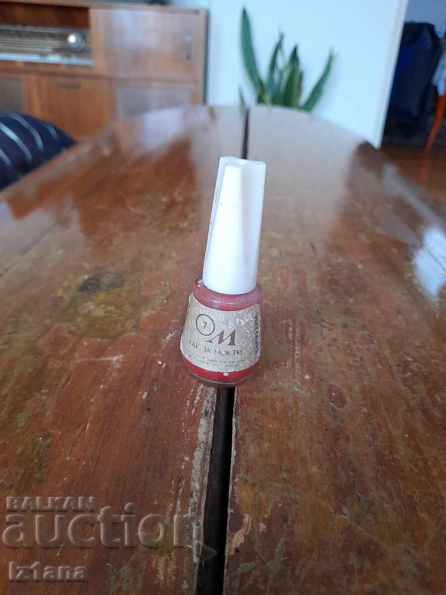 Old Nail Polish M